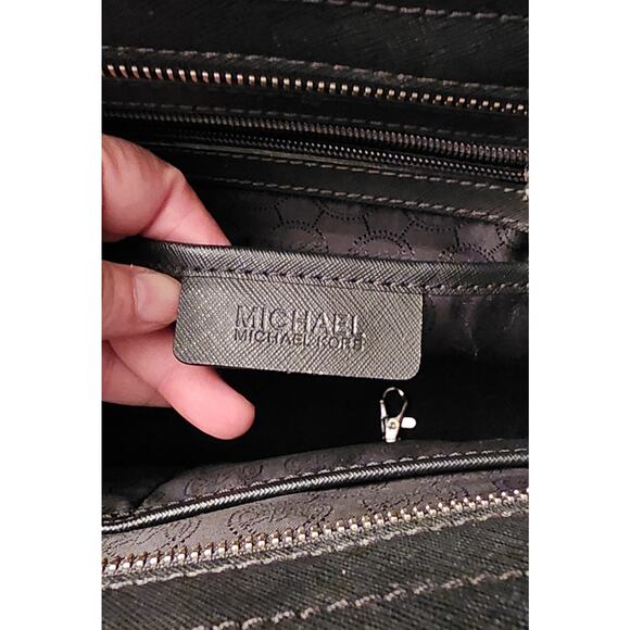 Michael Kors Selma Gray & Black Saffiano Leather - Picture 7 of 7